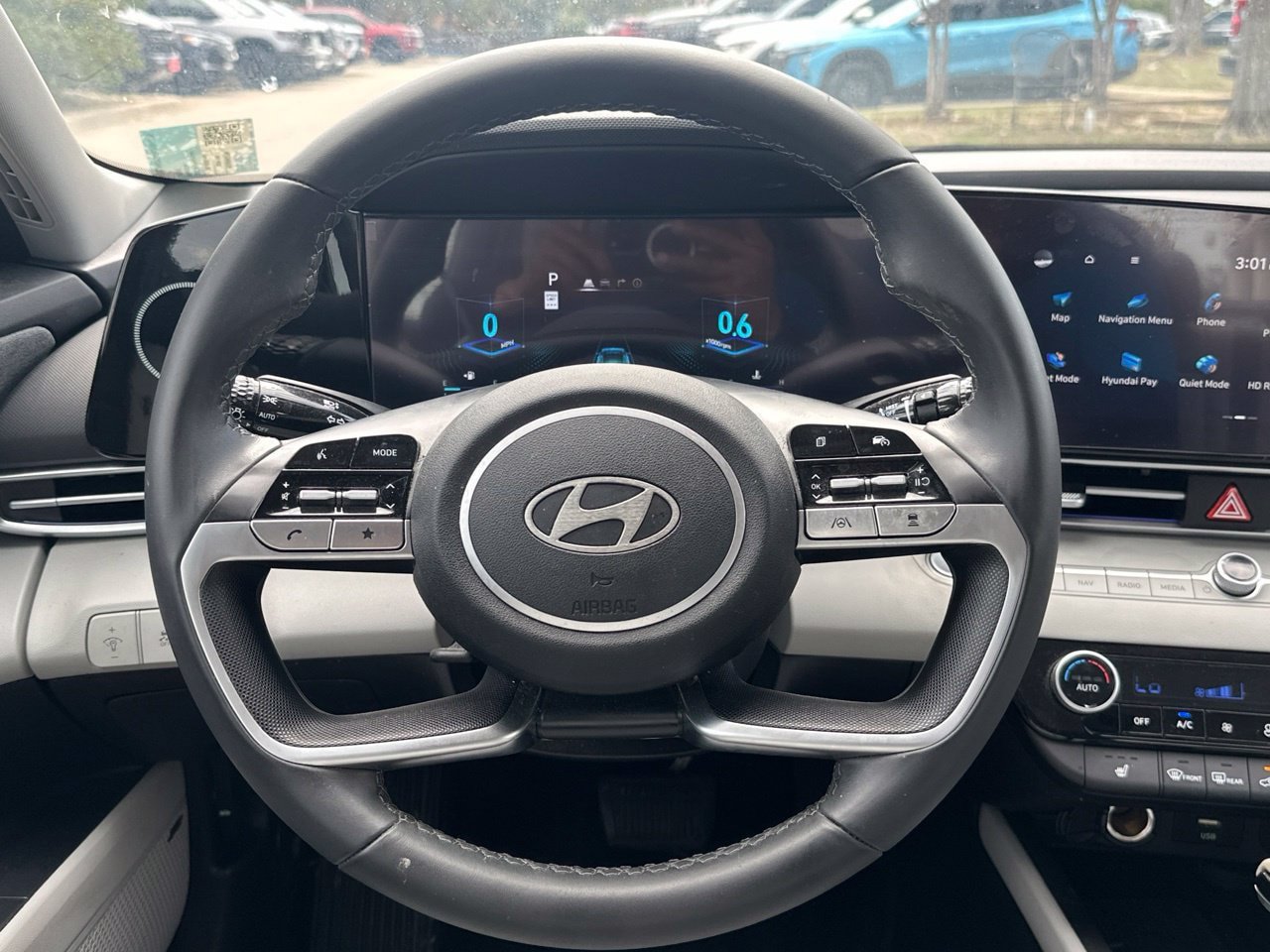 Used 2024 Hyundai Elantra Limited FWD image 13