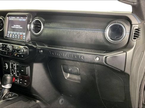 Used 2021 Jeep Wrangler Unlimited Rubicon 4xe w/ Cold Weather Group AWD/4WD image 19