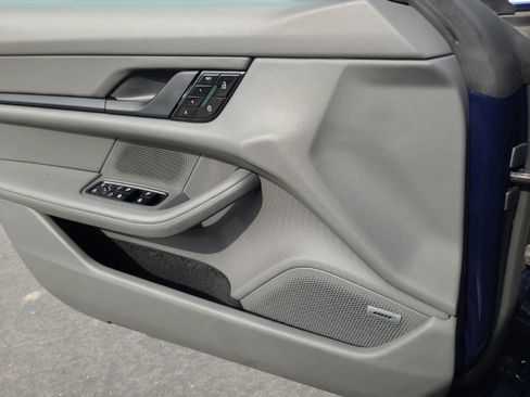 Used 2021 Porsche Taycan 4S image 27