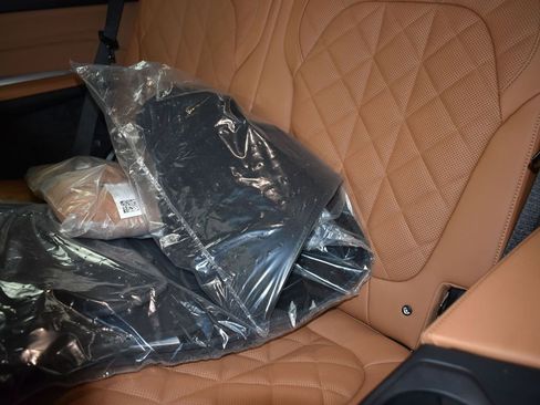 New 2026 BMW X7 xDrive40i w/ M Sport Package image 17