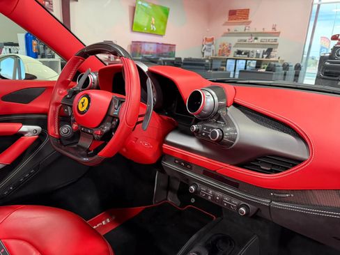 Used 2021 Ferrari F8 Tributo RWD image 42