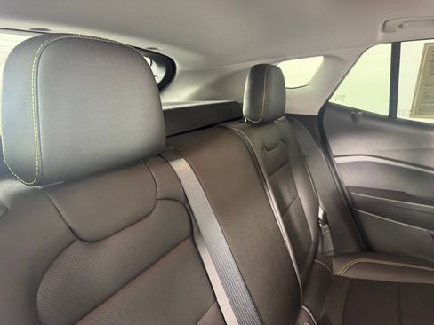 Used 2025 Chevrolet Trax ACTIV w/ Sunroof Package FWD image 31