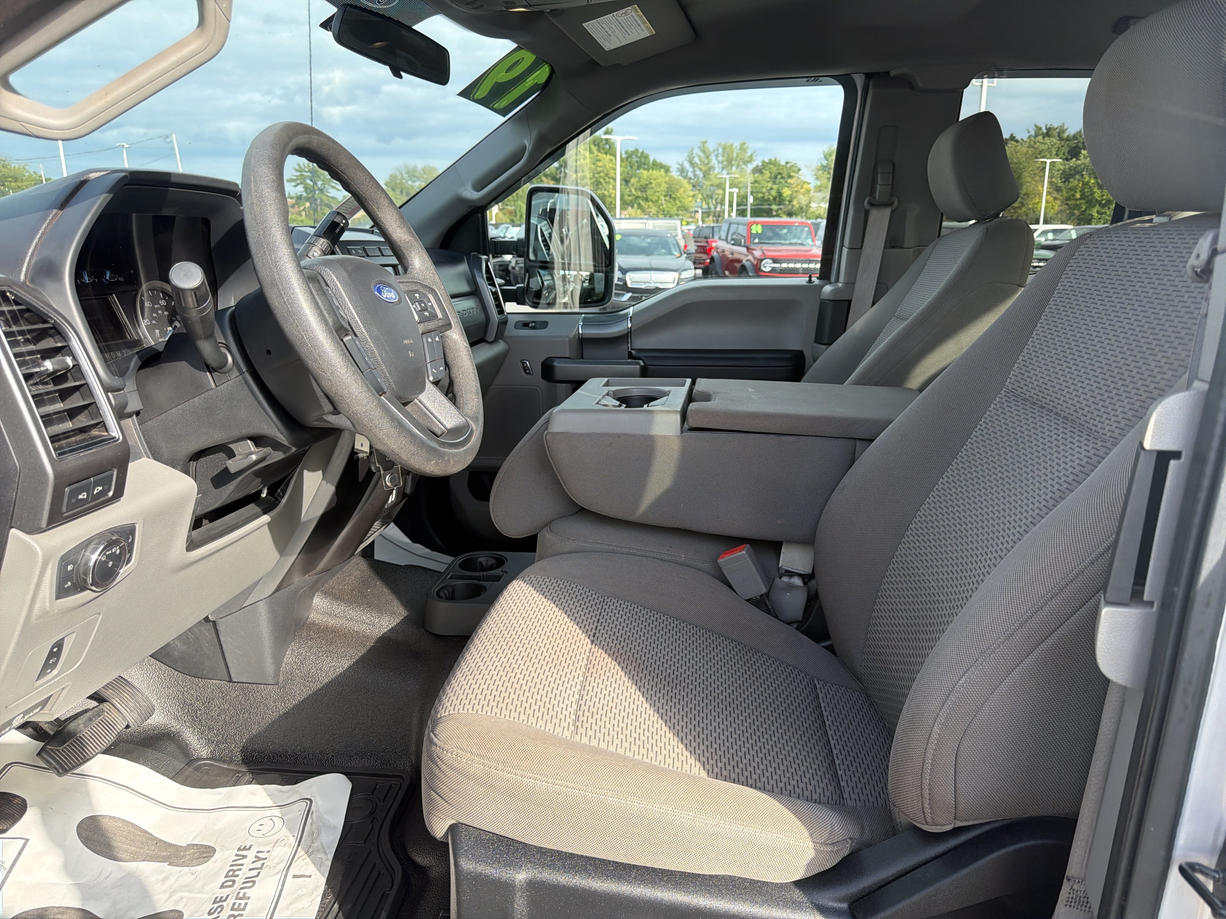 Used 2019 Ford F250 XLT w/ XLT Premium Package AWD/4WD image 12