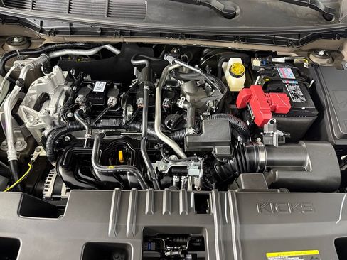 Used 2026 Nissan Kicks SR w/ Cold Weather Package FWD image 31