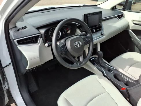 Used 2022 Toyota Corolla Cross L image 15