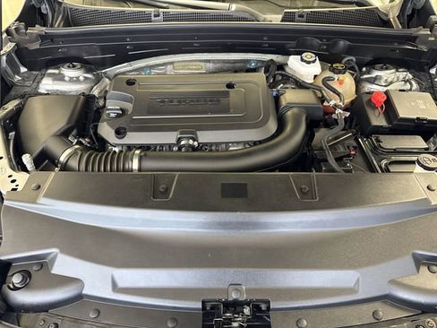 Certified 2025 Buick Envision Sport Touring AWD/4WD image 29