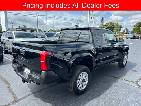 Used 2024 Toyota Tacoma SR RWD image 17