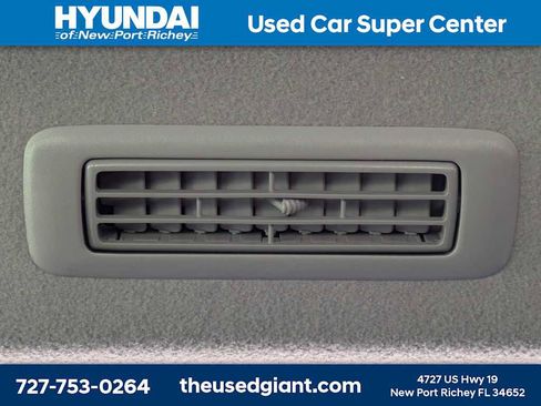 Used 2012 Toyota Highlander 4WD w/ Tech Pkg image 17