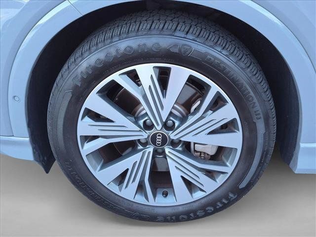 Used 2023 Audi Q4 e-tron Premium Plus w/ Premium Plus RWD image 10