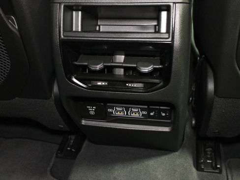 Used 2024 Jeep Grand Cherokee Limited 4xe AWD/4WD image 17
