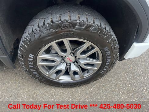 Used 2021 GMC Sierra 1500 AT4 w/ AT4 Carbonpro Edition AWD/4WD image 13
