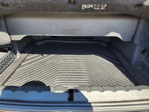 Used 2022 BMW 430i Convertible w/ Convenience Package image 32