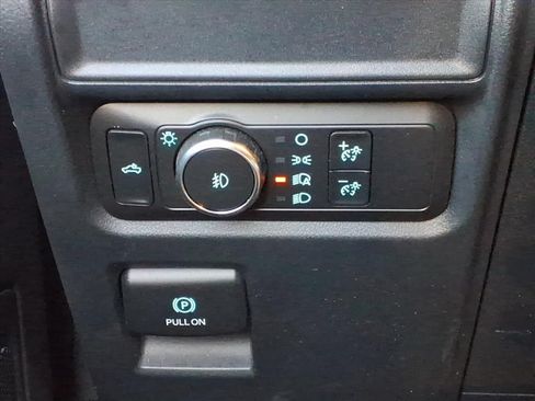 Used 2021 Ford F150 XL w/ STX Appearance Package RWD image 11