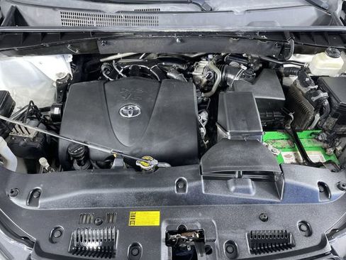 Used 2017 Toyota Highlander Limited image 48