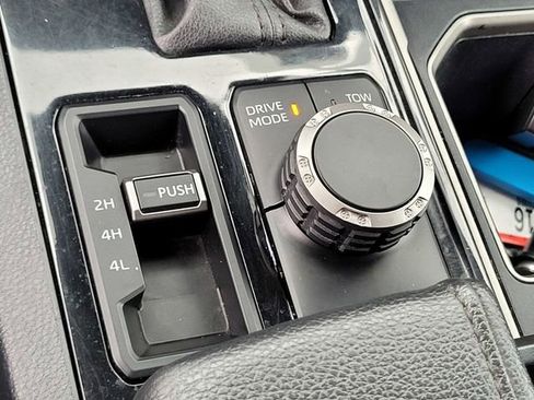 Used 2022 Toyota Tundra SR5 image 14