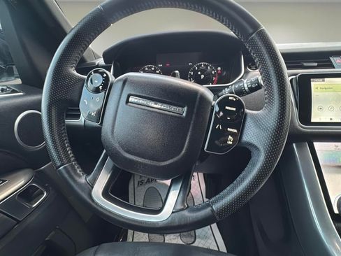 Used 2018 Land Rover Range Rover Sport SE image 11