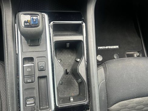 Used 2022 Nissan Pathfinder SV FWD image 20