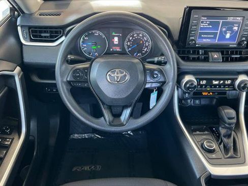 Certified 2020 Toyota RAV4 LE w/ Carpet Mat Package AWD/4WD image 15