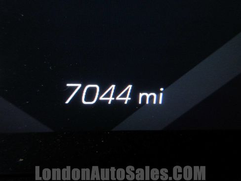 Used 2023 Chevrolet Corvette Z06 w/ Stealth Interior Trim Package image 11