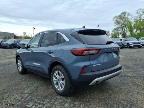 Used 2023 Ford Escape Active AWD/4WD image 7