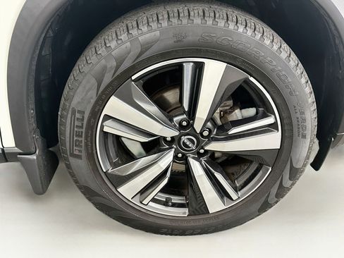 Used 2023 Nissan Rogue Platinum AWD/4WD image 11