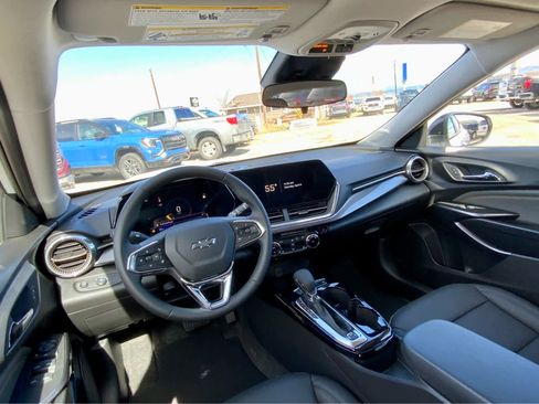New 2026 Chevrolet Trax ACTIV FWD image 28