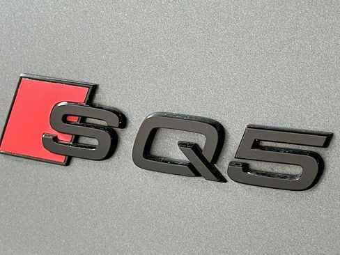 Used 2023 Audi SQ5 Premium Plus w/ Premium Plus Package image 10