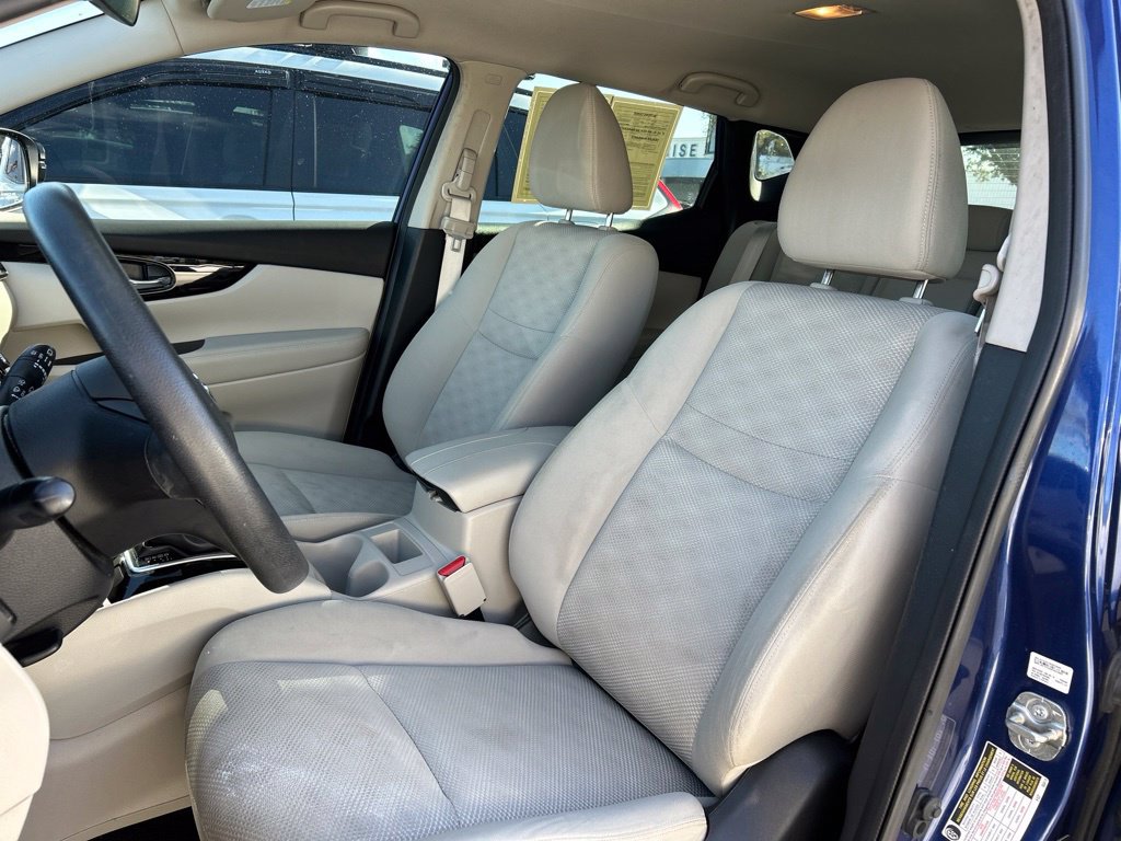 Used 2019 Nissan Rogue Sport SV FWD image 21