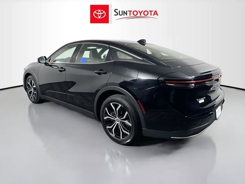 Used 2024 Toyota Crown AWD/4WD image 6