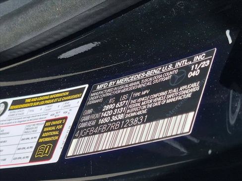 Used 2024 Mercedes-Benz GLE 350 4MATIC image 23