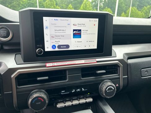 New 2026 Toyota 4Runner SR5 AWD/4WD image 18