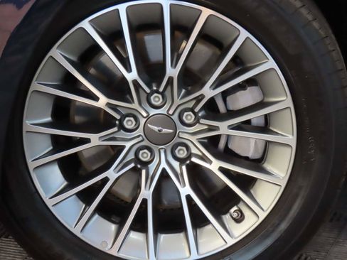 Used 2024 Genesis G80 2.5T image 6