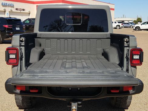 Used 2022 Jeep Gladiator Rubicon w/ LED Lighting Group image 10