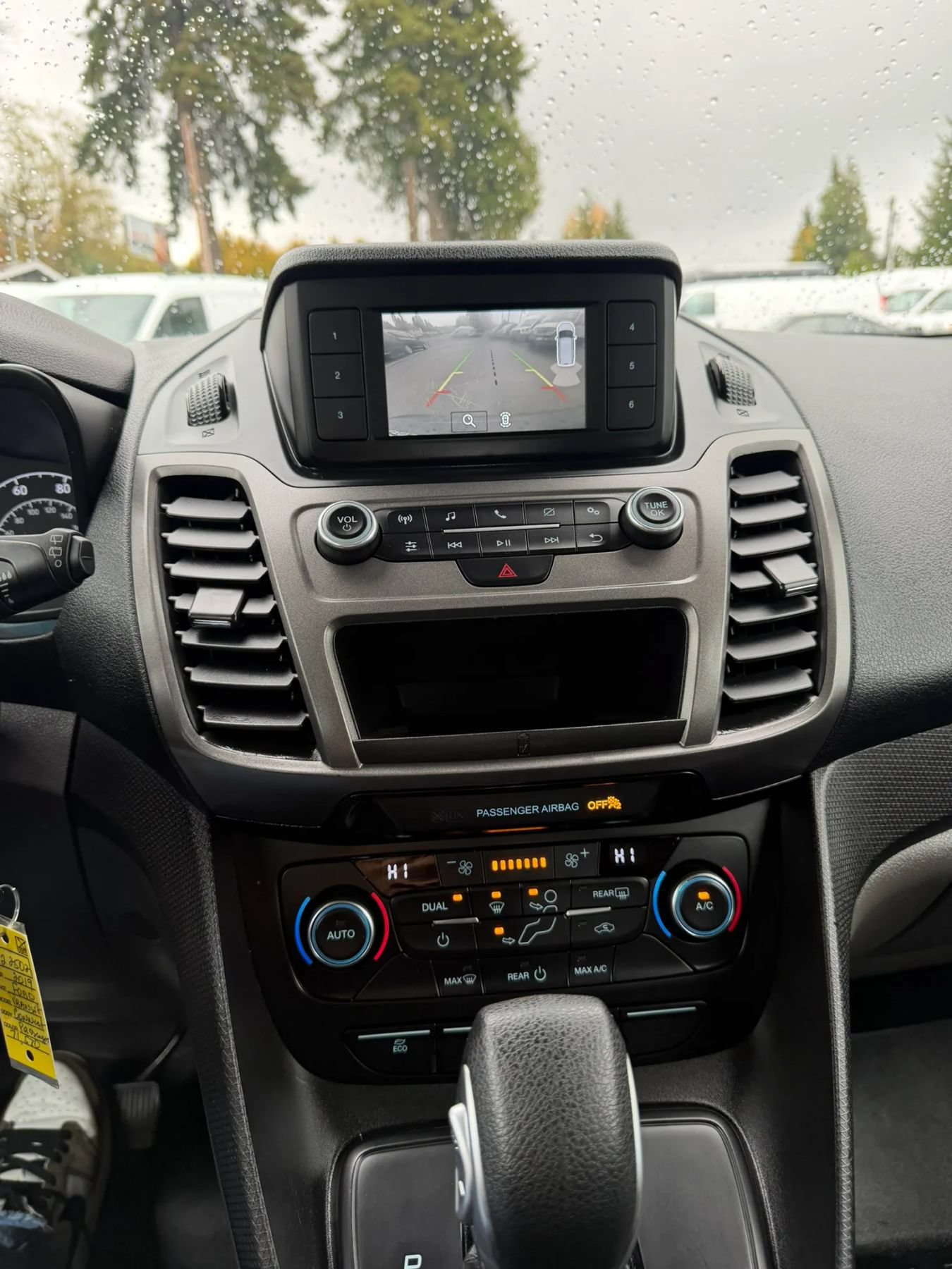 Used 2019 Ford Transit Connect XL FWD image 33