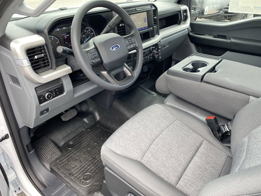 New 2025 Ford F350 XL w/ 360-Degree Camera Package RWD image 15