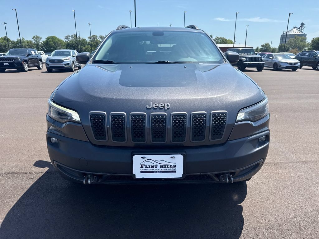 Used 2020 Jeep Cherokee Trailhawk w/ Cold Weather Group AWD/4WD image 8