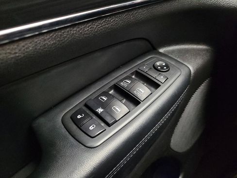 Used 2020 Jeep Grand Cherokee Limited w/ Luxury Group II image 27