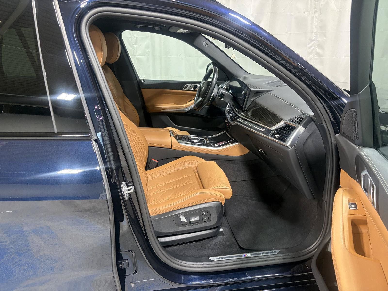 Used 2024 BMW X5 xDrive40i w/ M Sport Package AWD/4WD image 8