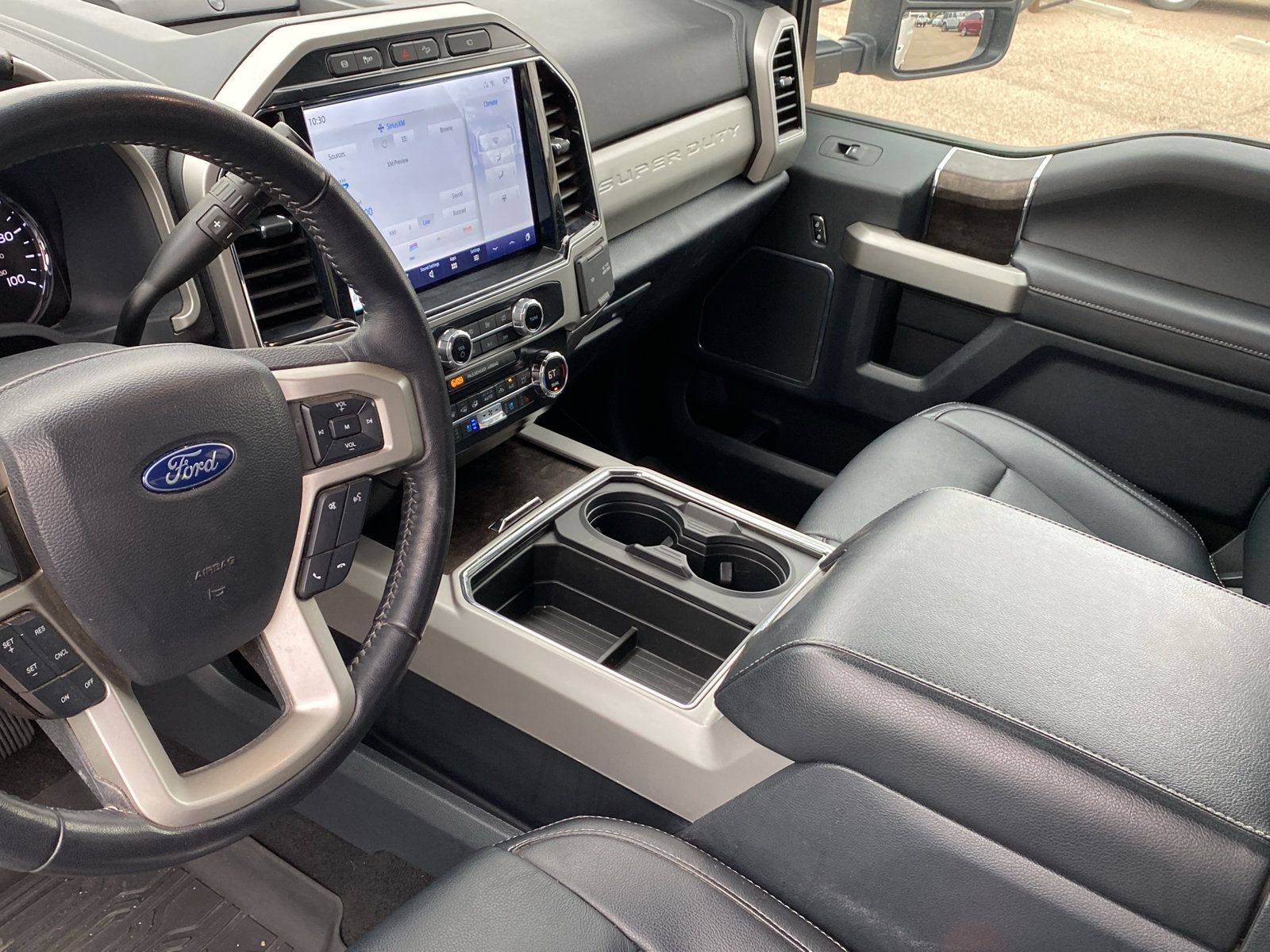 Used 2022 Ford F350 Lariat w/ Lariat Ultimate Package AWD/4WD image 10
