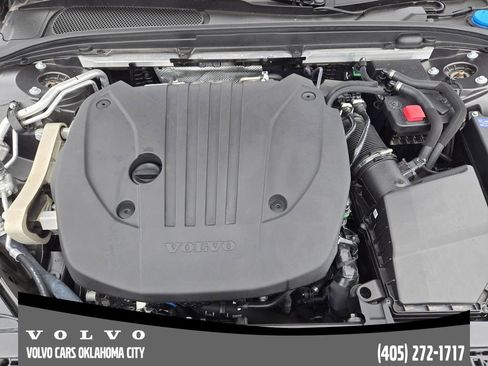 Certified 2025 Volvo S60 B5 Core FWD image 30