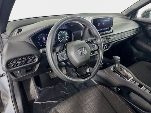 Used 2023 Honda HR-V Sport image 10