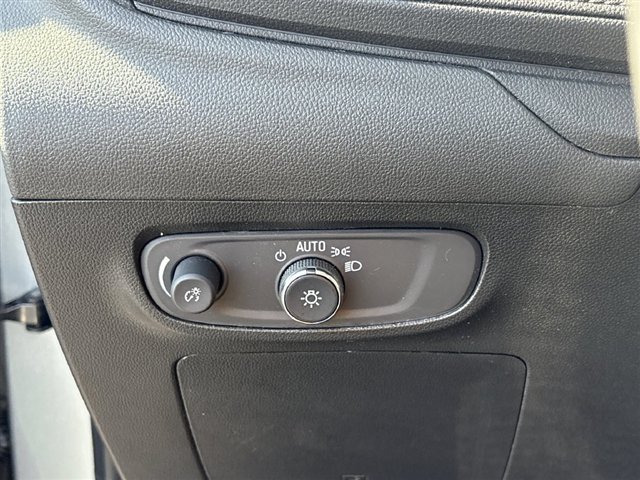 Certified 2024 Buick Encore GX Preferred w/ Comfort Package FWD image 17
