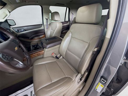 Used 2017 Chevrolet Tahoe Premier AWD/4WD image 5