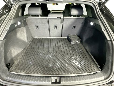 Used 2025 Audi Q4 e-tron Premium Plus w/ Premium Plus image 25