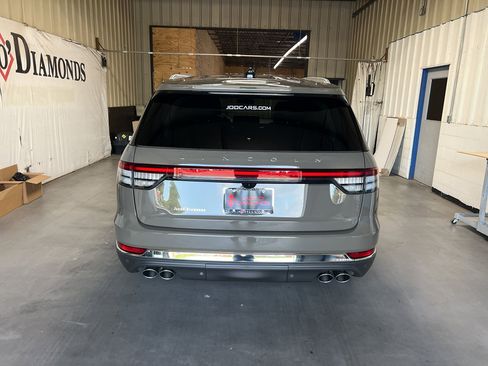 New 2025 Lincoln Aviator Reserve image 5