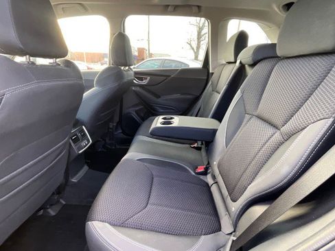 Used 2022 Subaru Forester Premium image 32