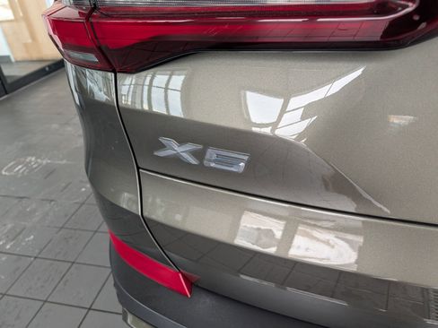 Used 2021 BMW X5 xDrive45e w/ Premium Package image 4