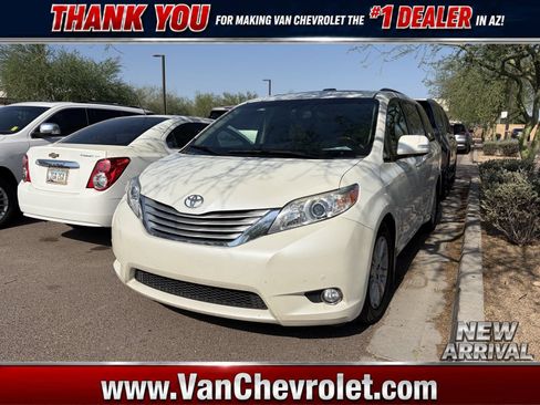 Used 2013 Toyota Sienna Limited w/ Premium Pkg FWD image 1