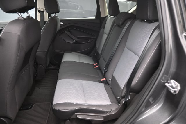 Used 2017 Ford Escape SE w/ Equipment Group 201A FWD image 23