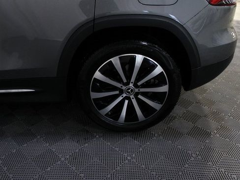 Used 2023 Mercedes-Benz GLB 250 4MATIC image 10